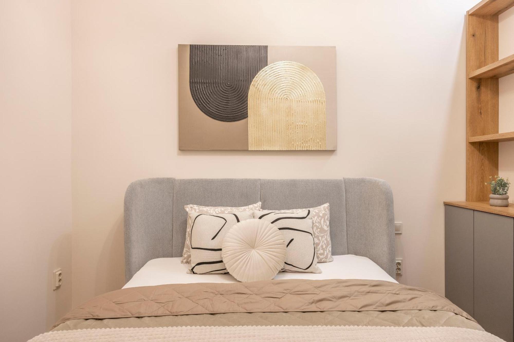 Exclusive Stylish Suite By Prestige Homes Next To The Oktogon Budapest Bagian luar foto