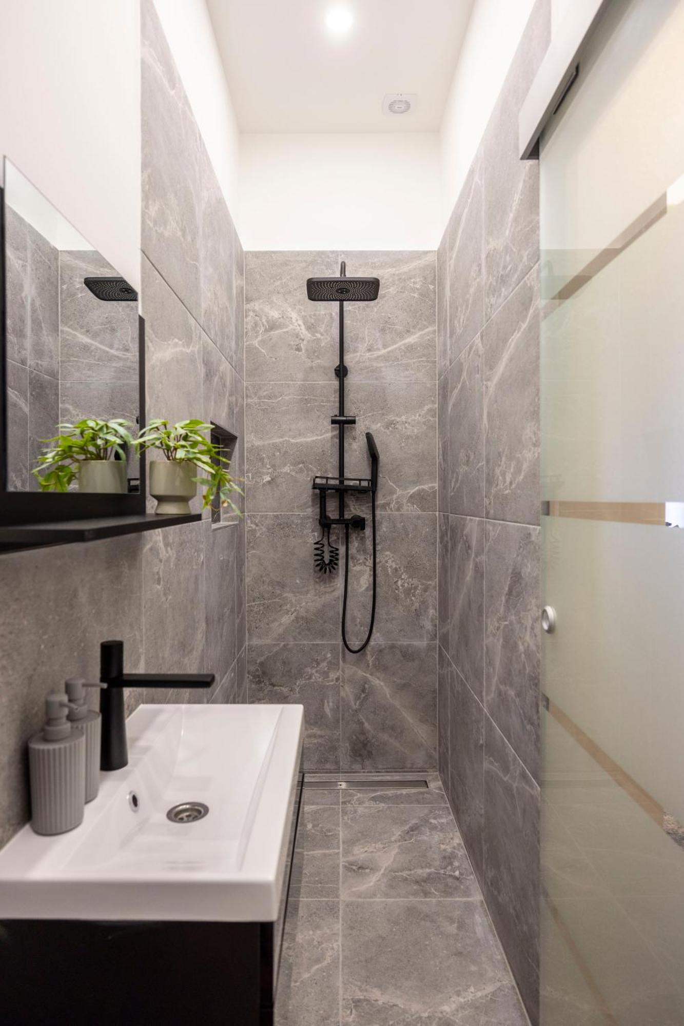 Exclusive Stylish Suite By Prestige Homes Next To The Oktogon Budapest Bagian luar foto